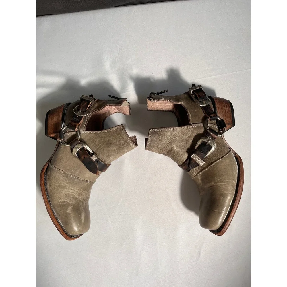 Freebird by Steven Truce Grey Leather Harness Cutout Ankle Boots Square Toe 9